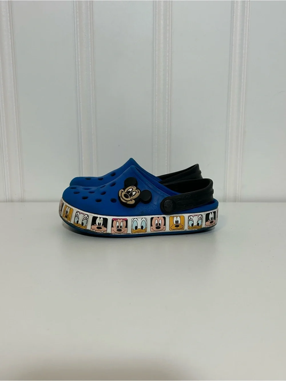 Crocs Kids Mickey Mouse Blue Clog with Character Trim